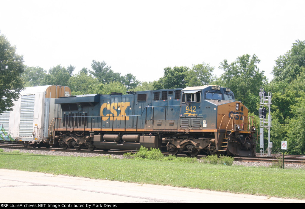 CSX 942